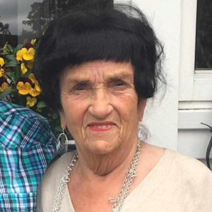 Viola "Lola" Zetterlund